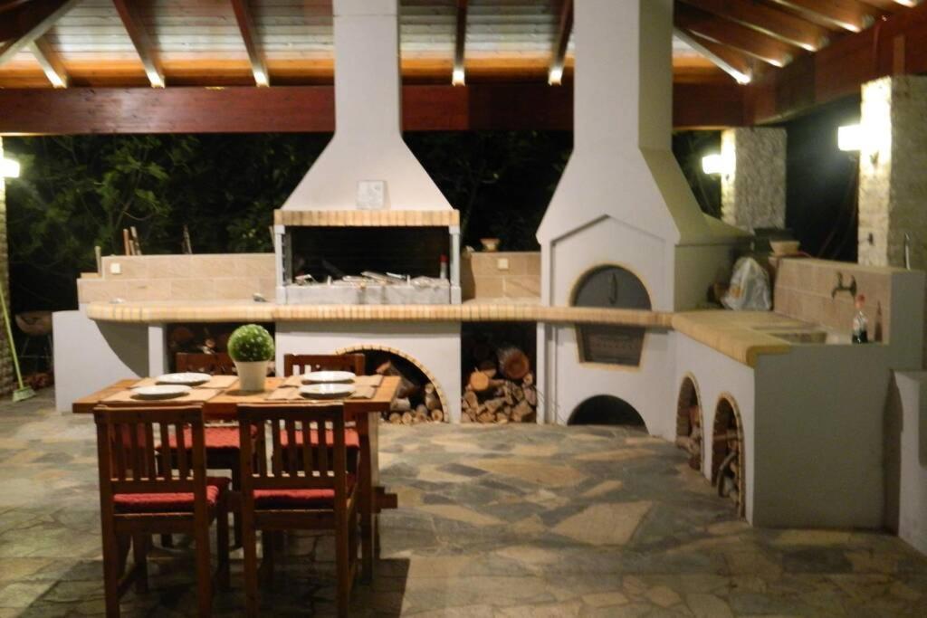 Fiore Di Rodi - Private Pool, Jacuzzi And Barbecue إياليسوس المظهر الخارجي الصورة