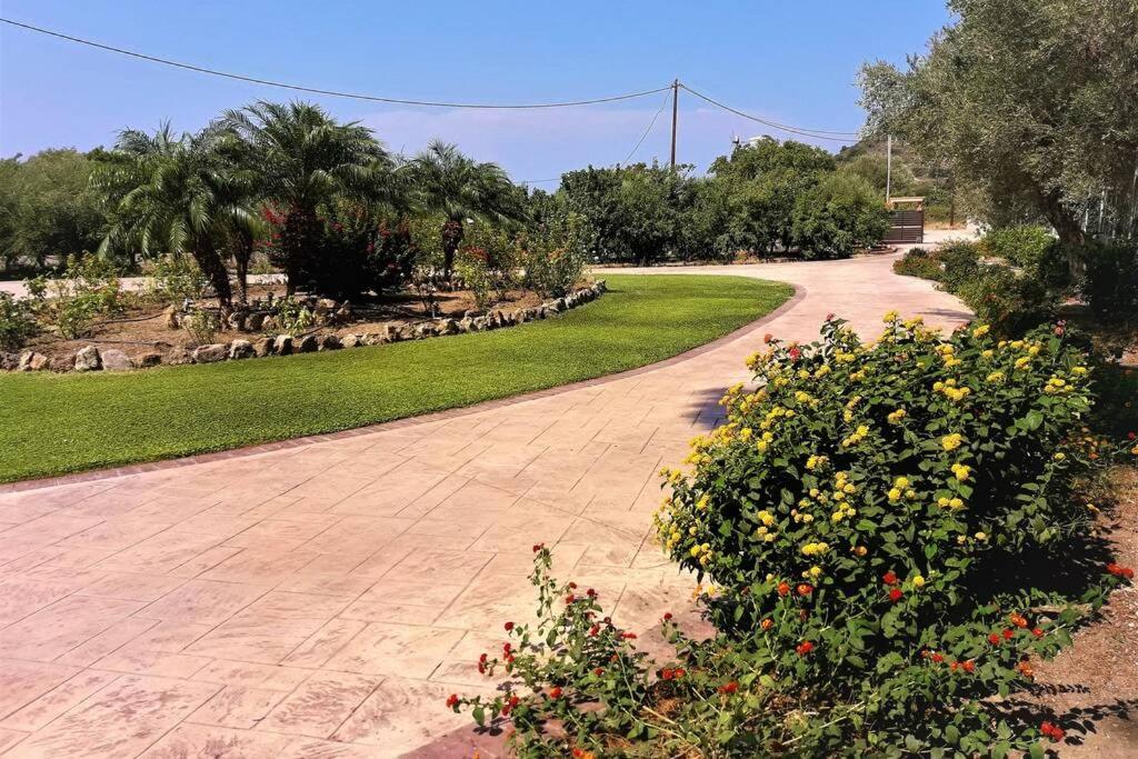 Fiore Di Rodi - Private Pool, Jacuzzi And Barbecue إياليسوس المظهر الخارجي الصورة