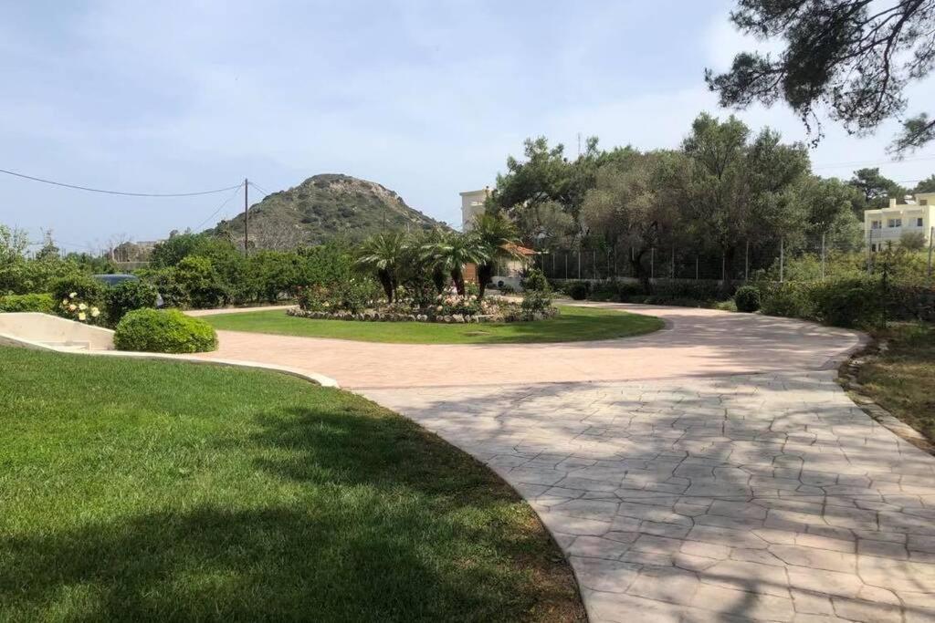 Fiore Di Rodi - Private Pool, Jacuzzi And Barbecue إياليسوس المظهر الخارجي الصورة