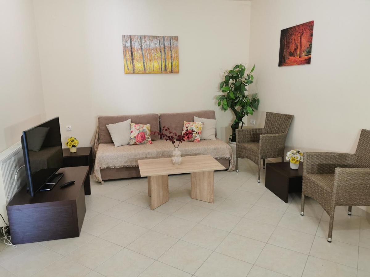 Fiore Di Rodi - Private Pool, Jacuzzi And Barbecue إياليسوس المظهر الخارجي الصورة
